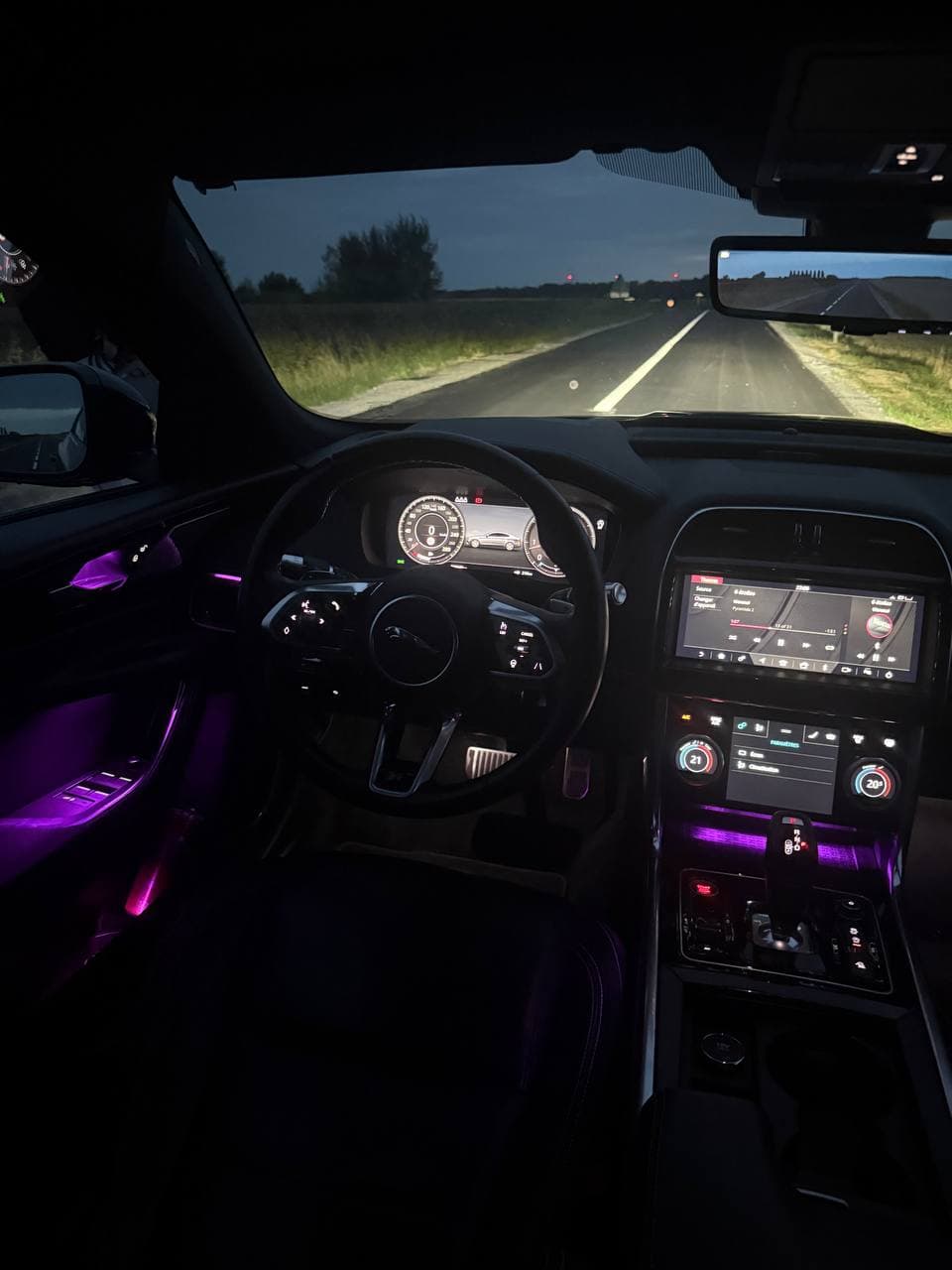 Photo Jaguar XE 4
