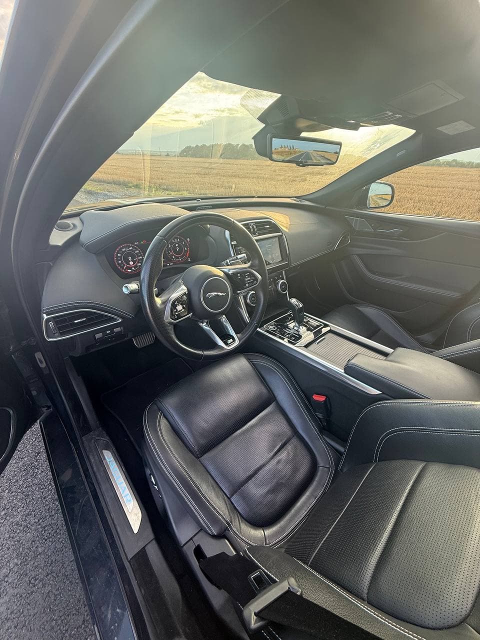 Photo Jaguar XE 5